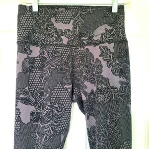 Nike Dri-Fit Women’s Floral Lace Print Leggings Size M